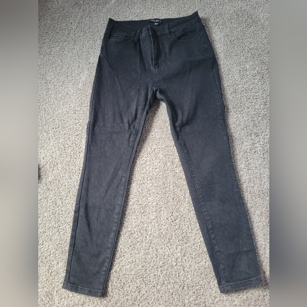 EUC Black Judy Blue Skinny Jeans, Size 9/28 Style #JB88309 BK-CO